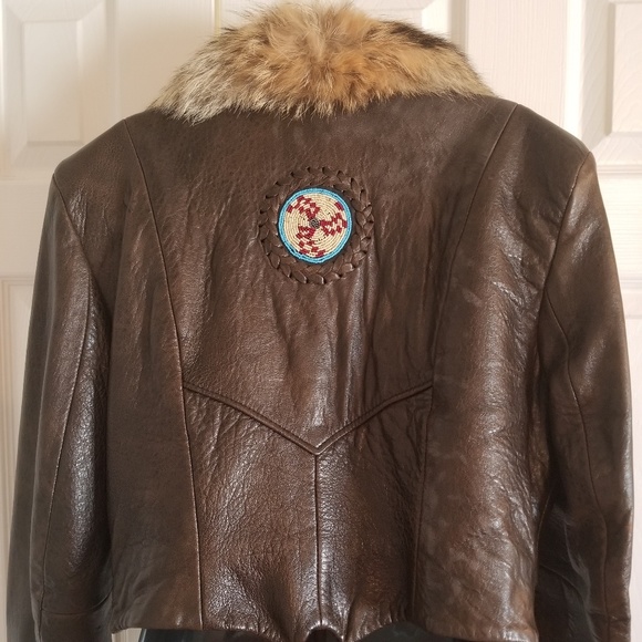 Tatonka Fine Leather Fur Collar Beaded Jacket fits M/L - Picture 2 of 8